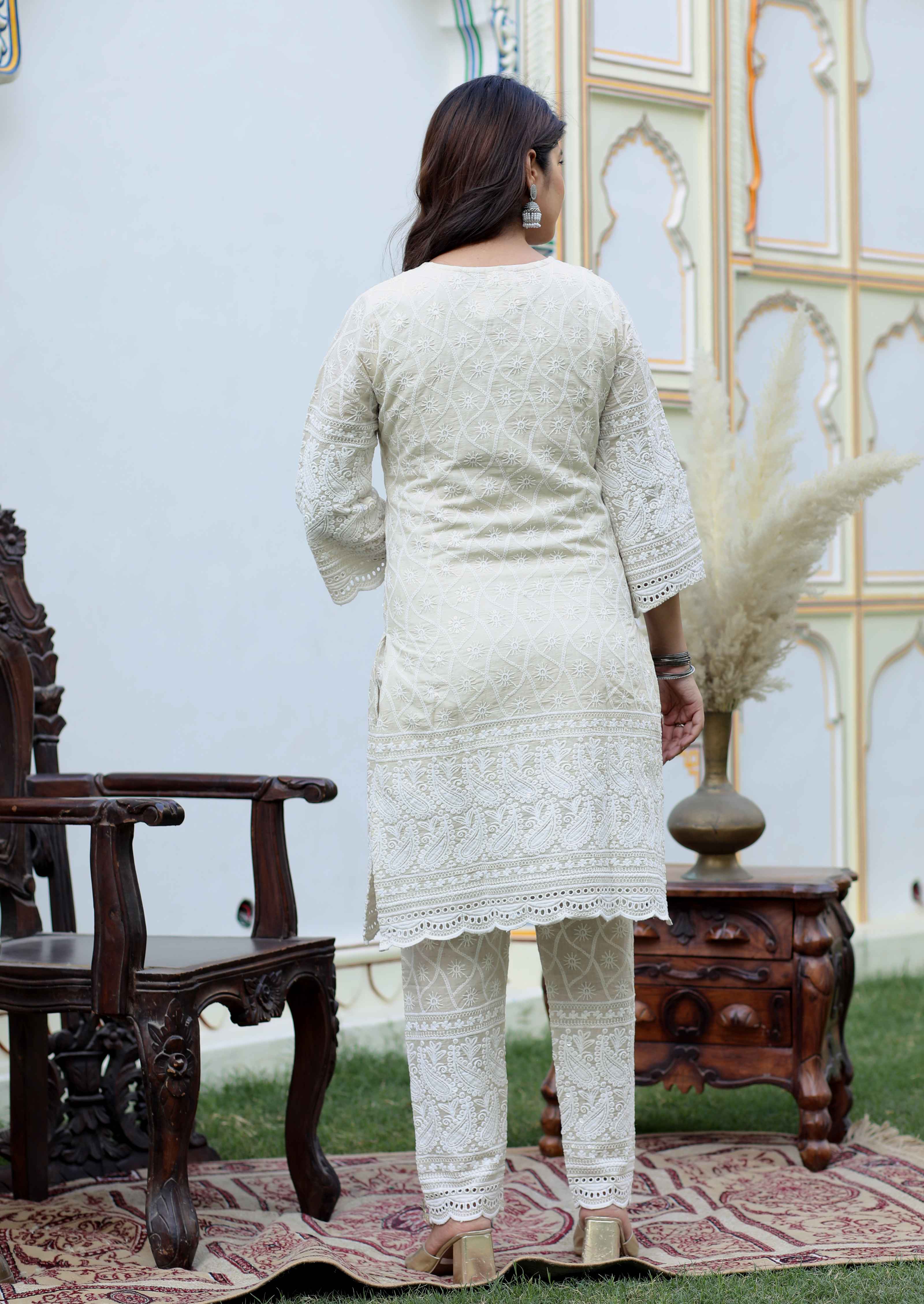 Womens Floral Embroidered Key-Holeneck Chikankari Straight Kurta With Palazzo