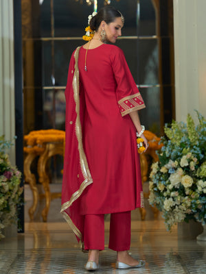 Color_Maroon