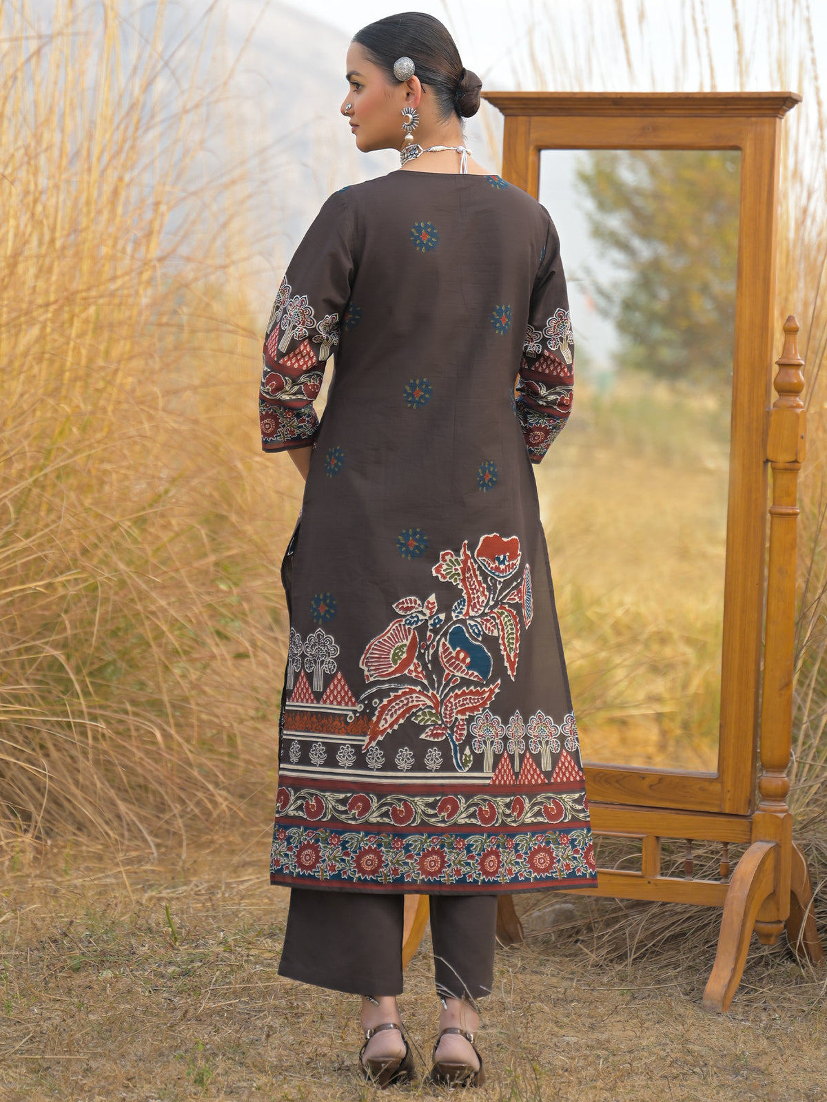 Color_Brown