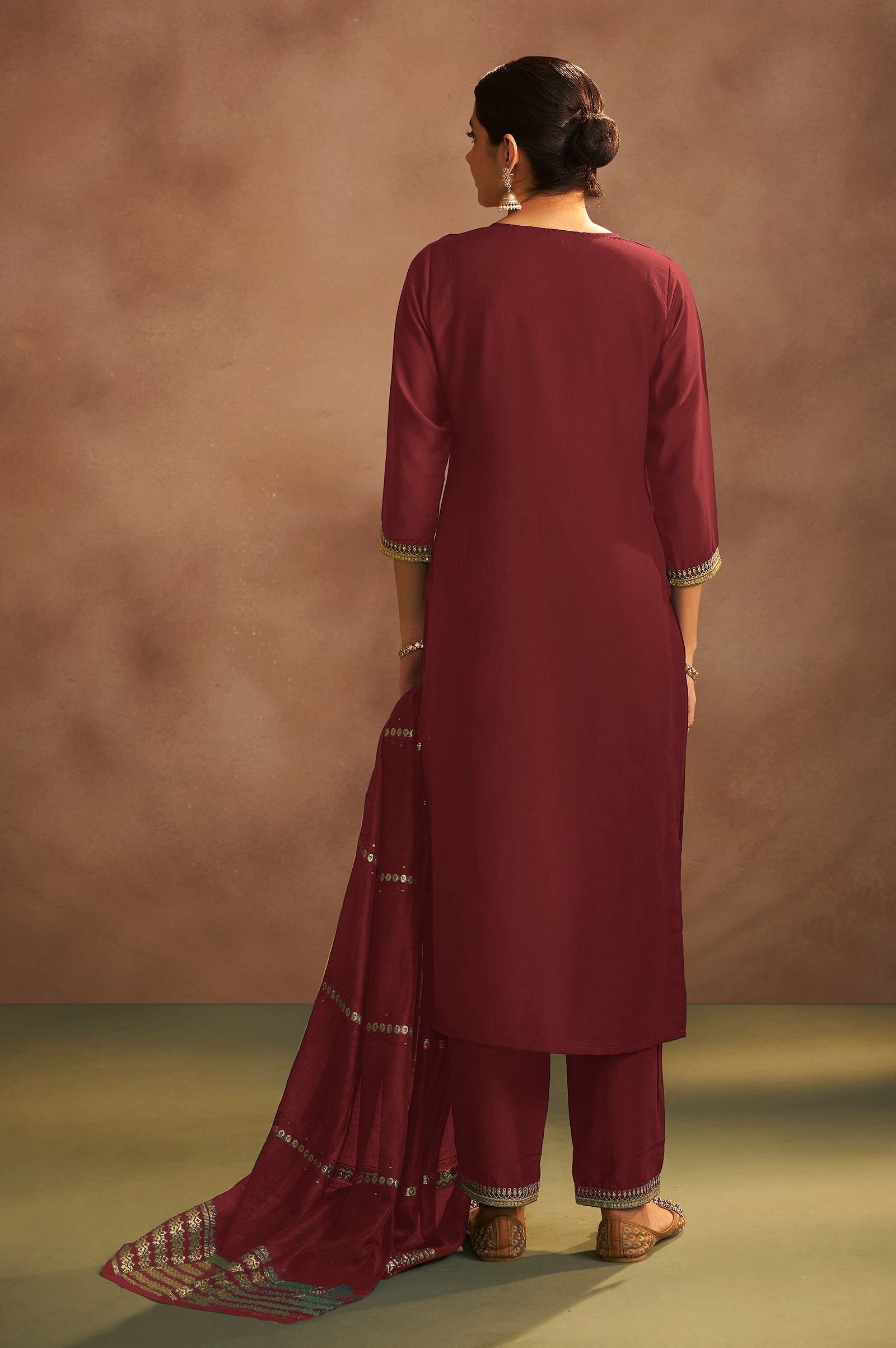 Color_Maroon