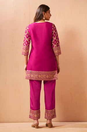 Color_Pink