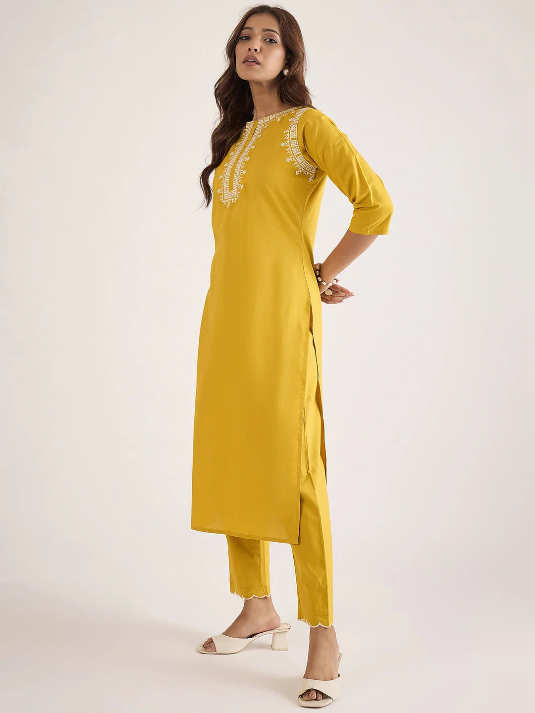 Women's Embroidered straight kurta set