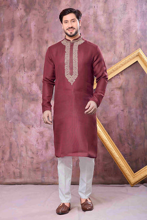 Color_Maroon