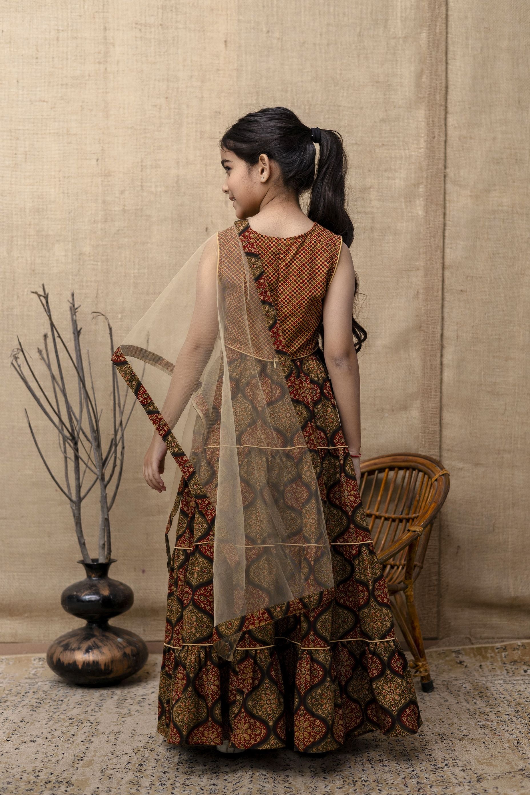 Color_Brown