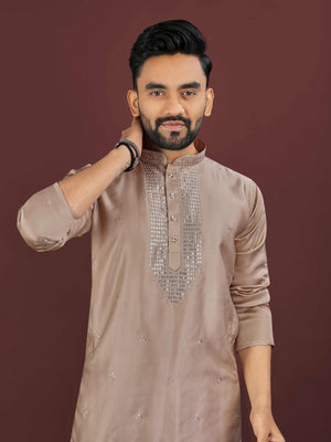 Color_Brown