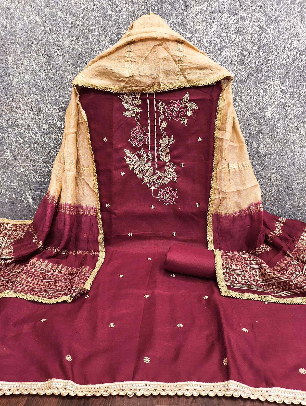 Color_Maroon