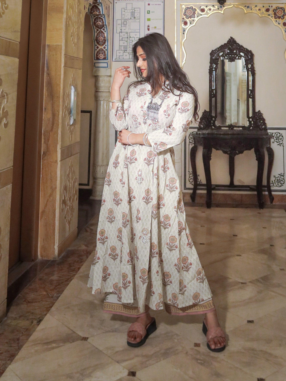Women's ivory white self print cotton kurti with palazzo set