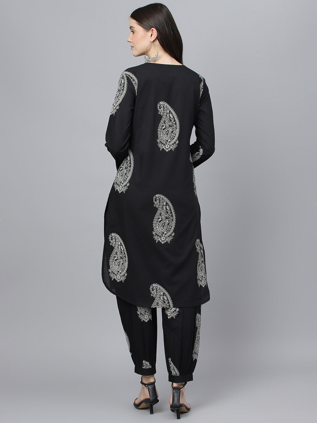 Women's Black Cotton Straight Kurta Hem Cuffed Pant set