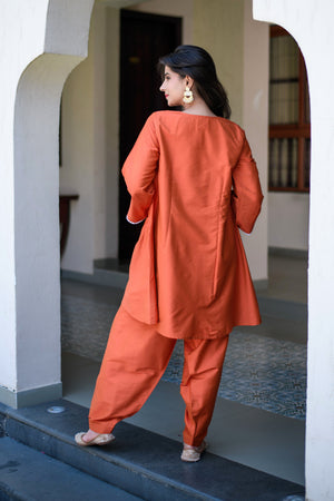 Color_Orange