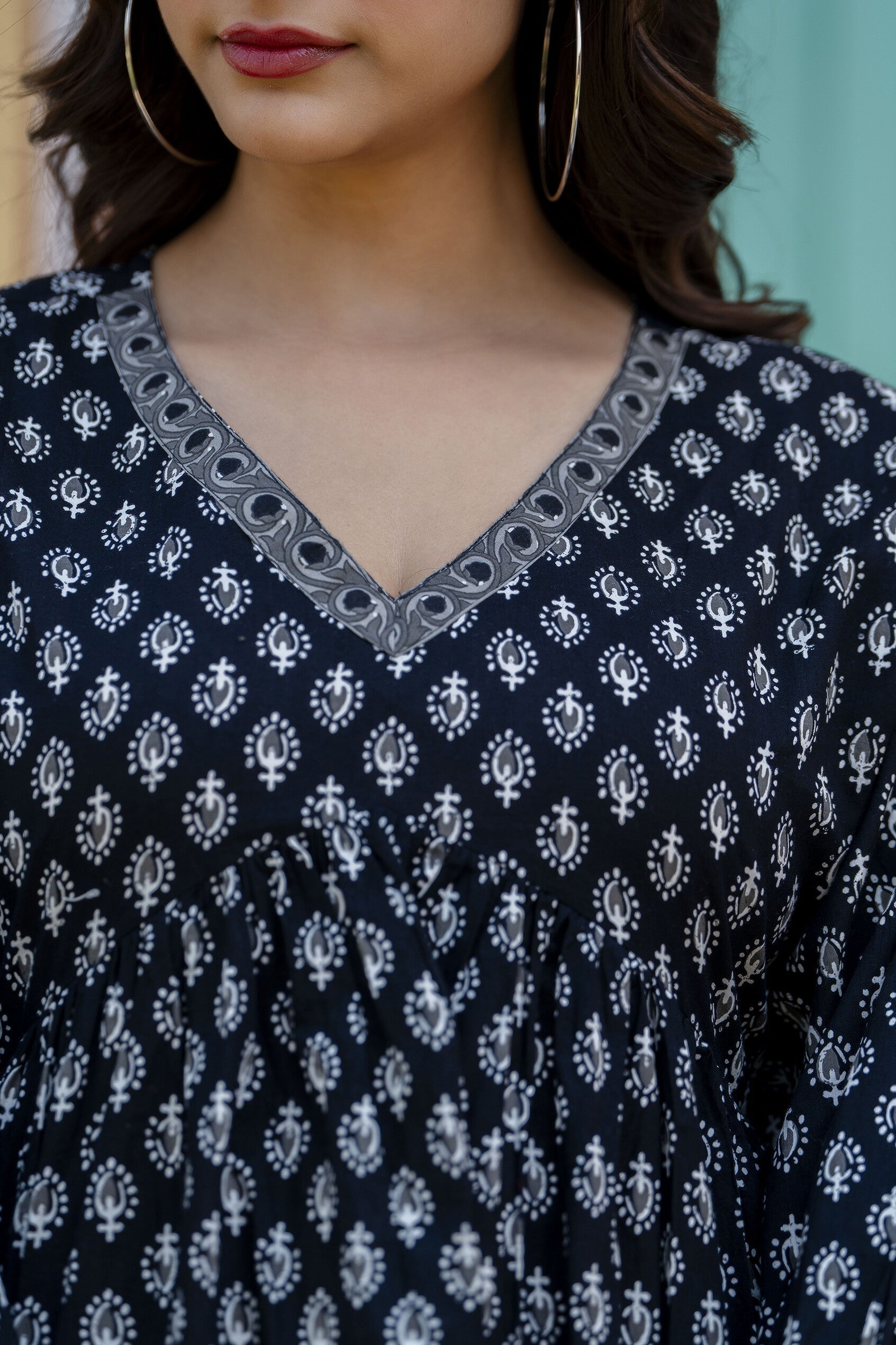 Color_Black