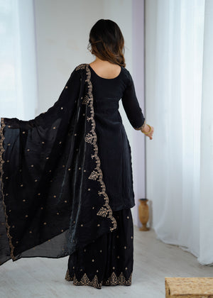 Color_Black