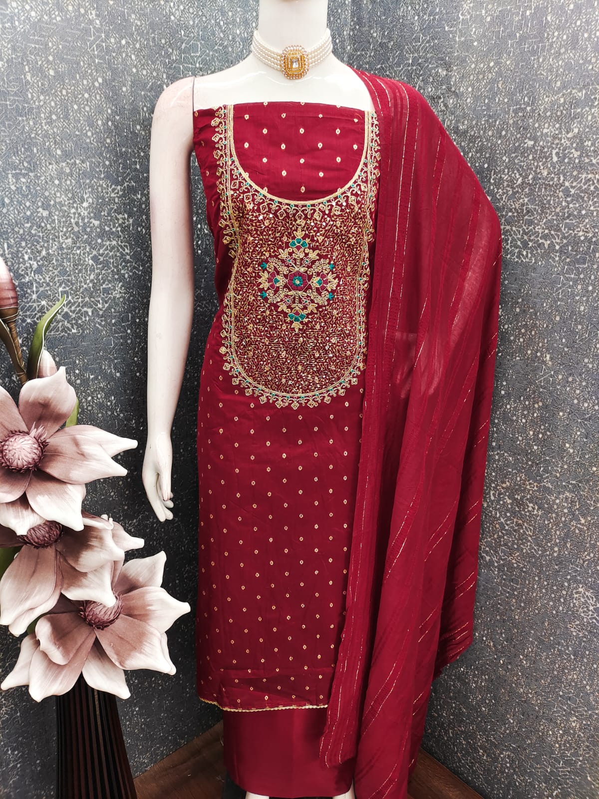 Color_Maroon