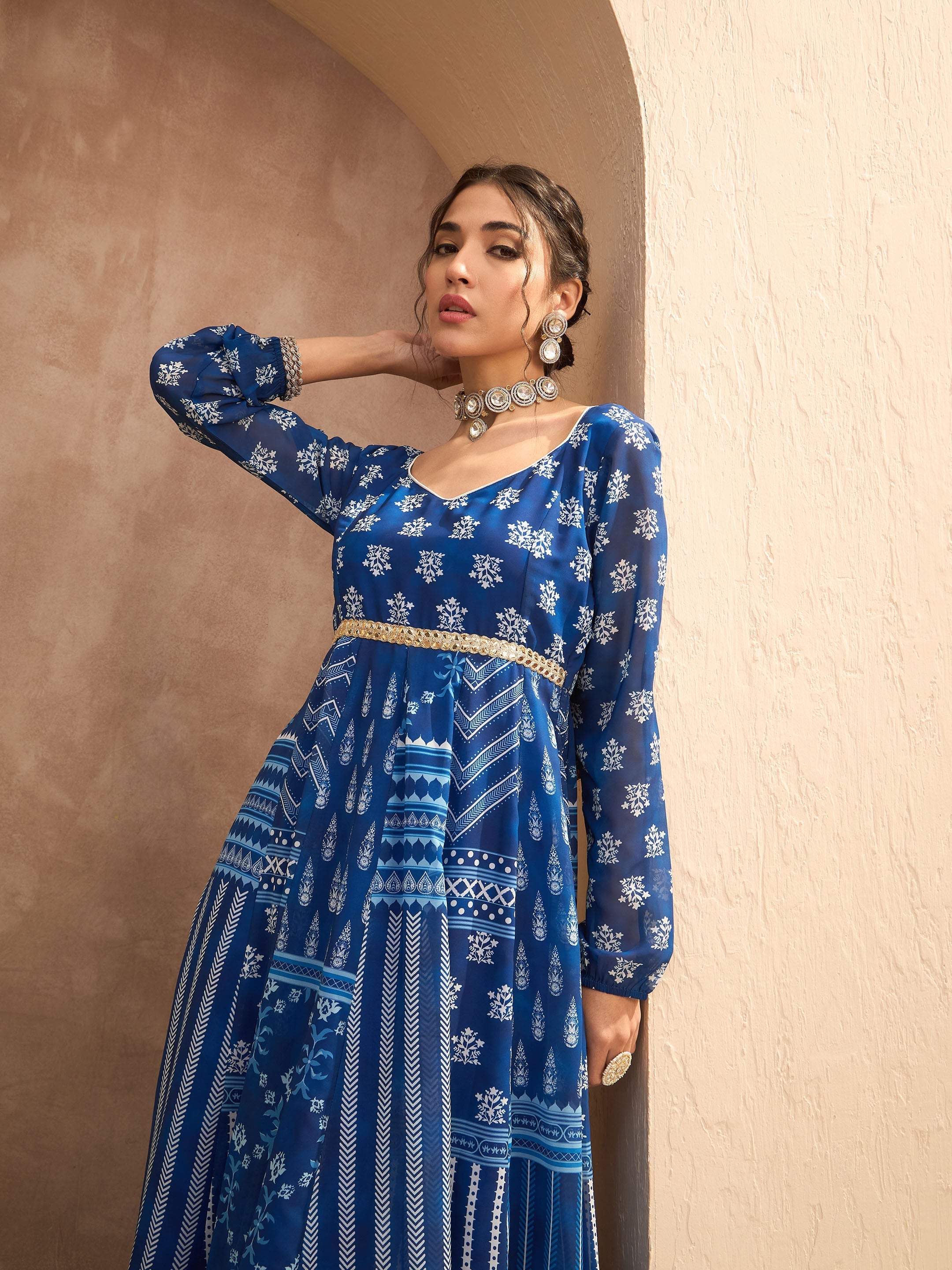 Women's Blue Floral Sweetheart Neck Anarkali Kurta With Palazzo