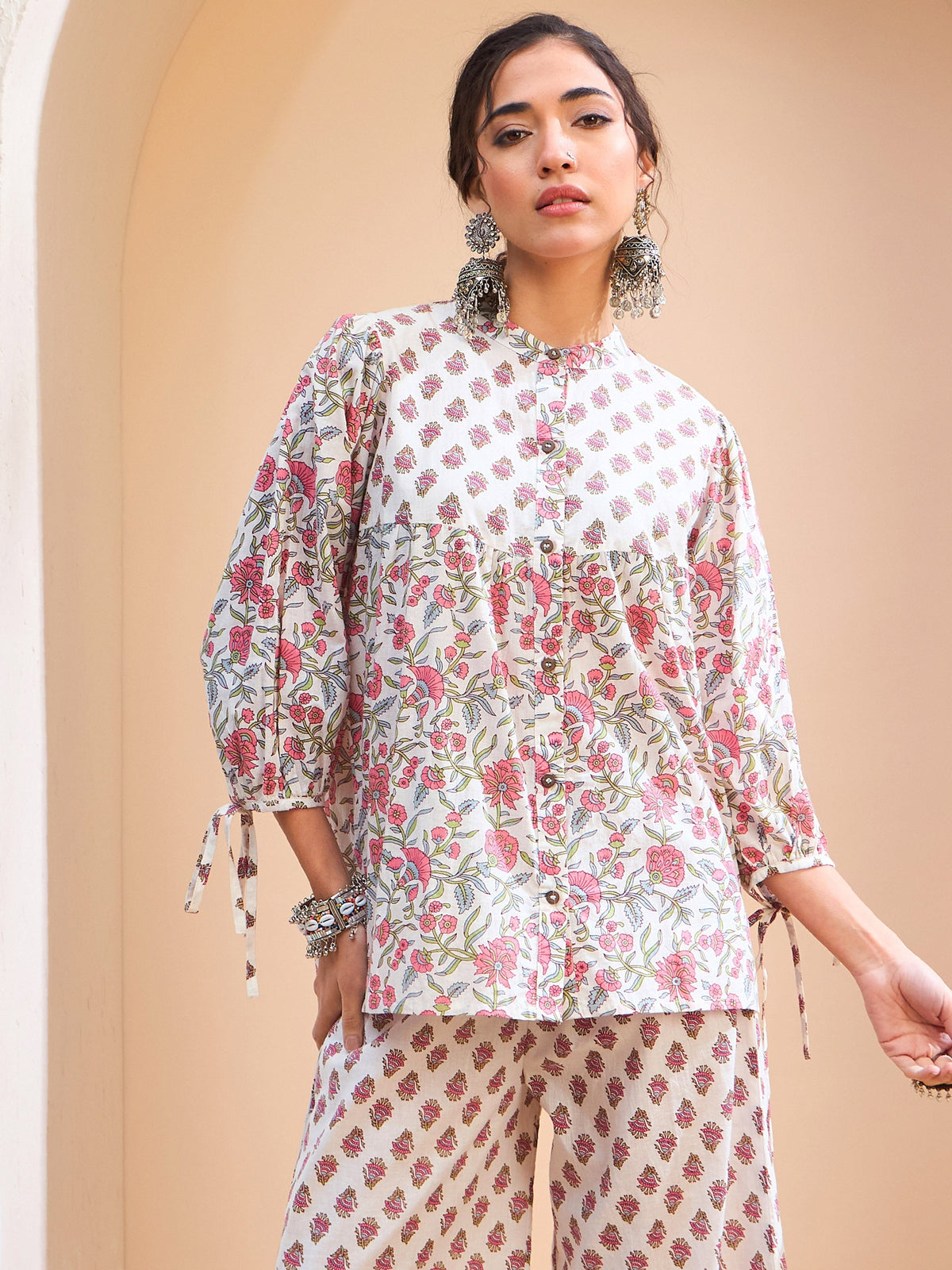 Women's White Floral Sleeve Knot Buttonned Kur