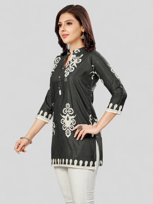 Color_Black