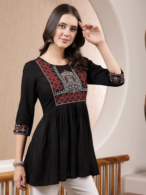 Color_Black