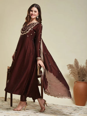 Color_Brown