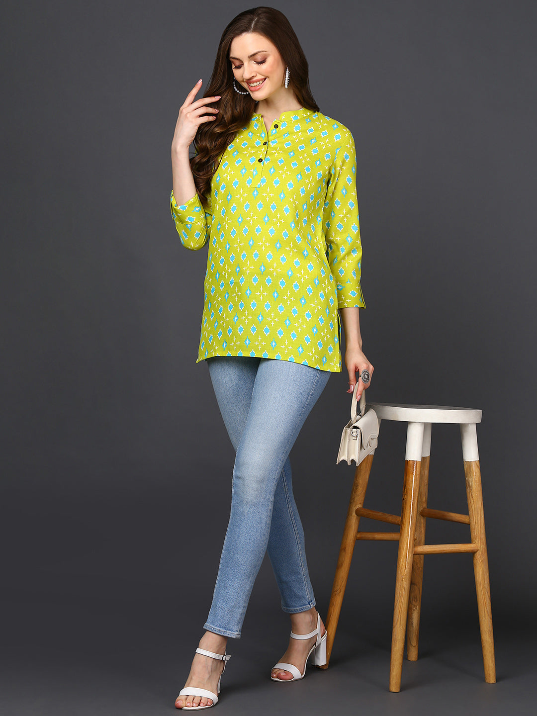 Women's Lime Green Cotton Blend Geometric Printed Top