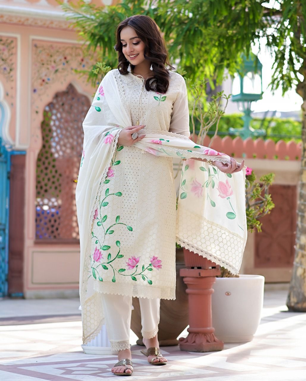 Women's Off White Hand-Painted cotton Kurta Set