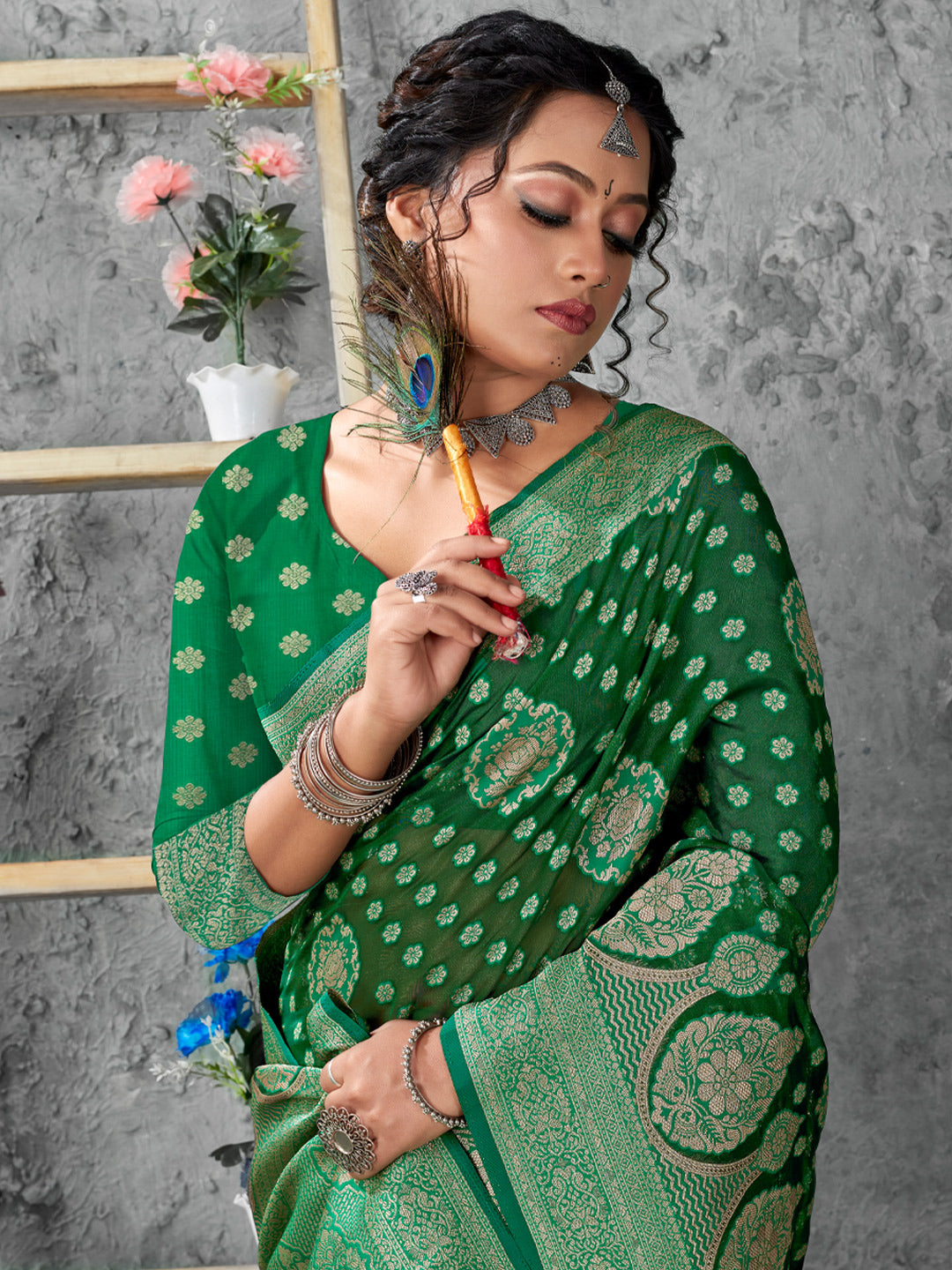 Women's Green Cotton Woven Zari Work Traditional Tassle Saree