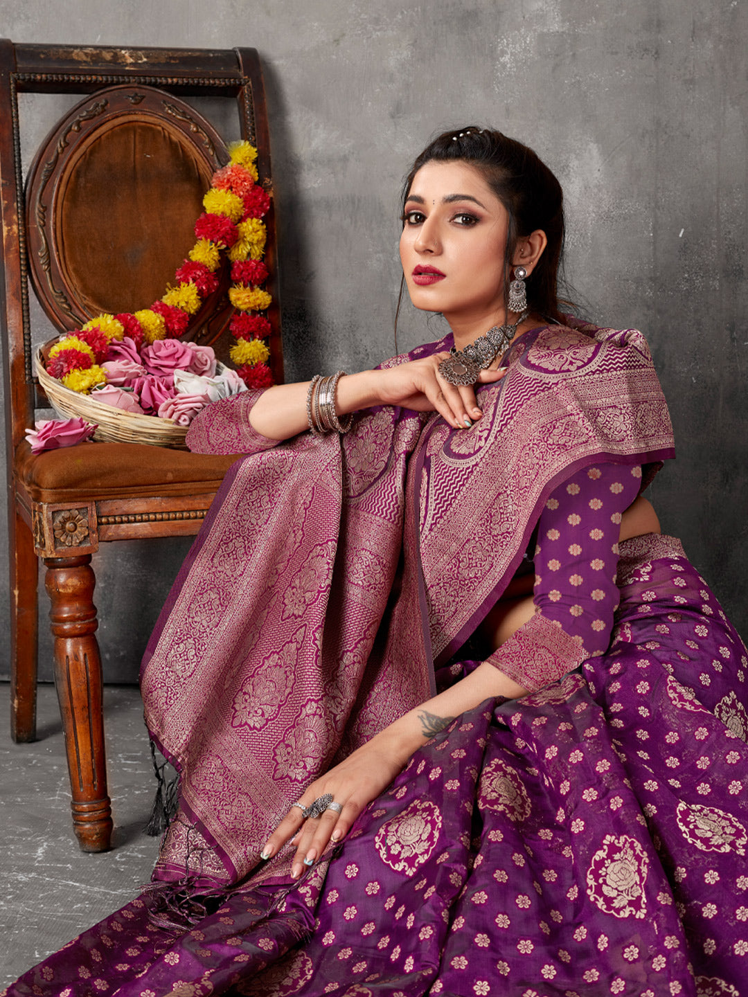 Women's Purple Cotton Woven Zari Work Traditional Tassle Saree