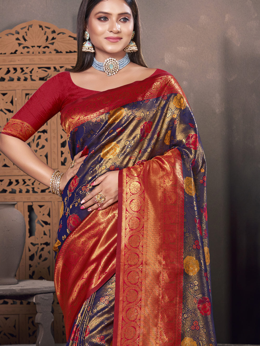 Women's Violet KanJivaram Silk Woven Work Traditional Tassle Saree