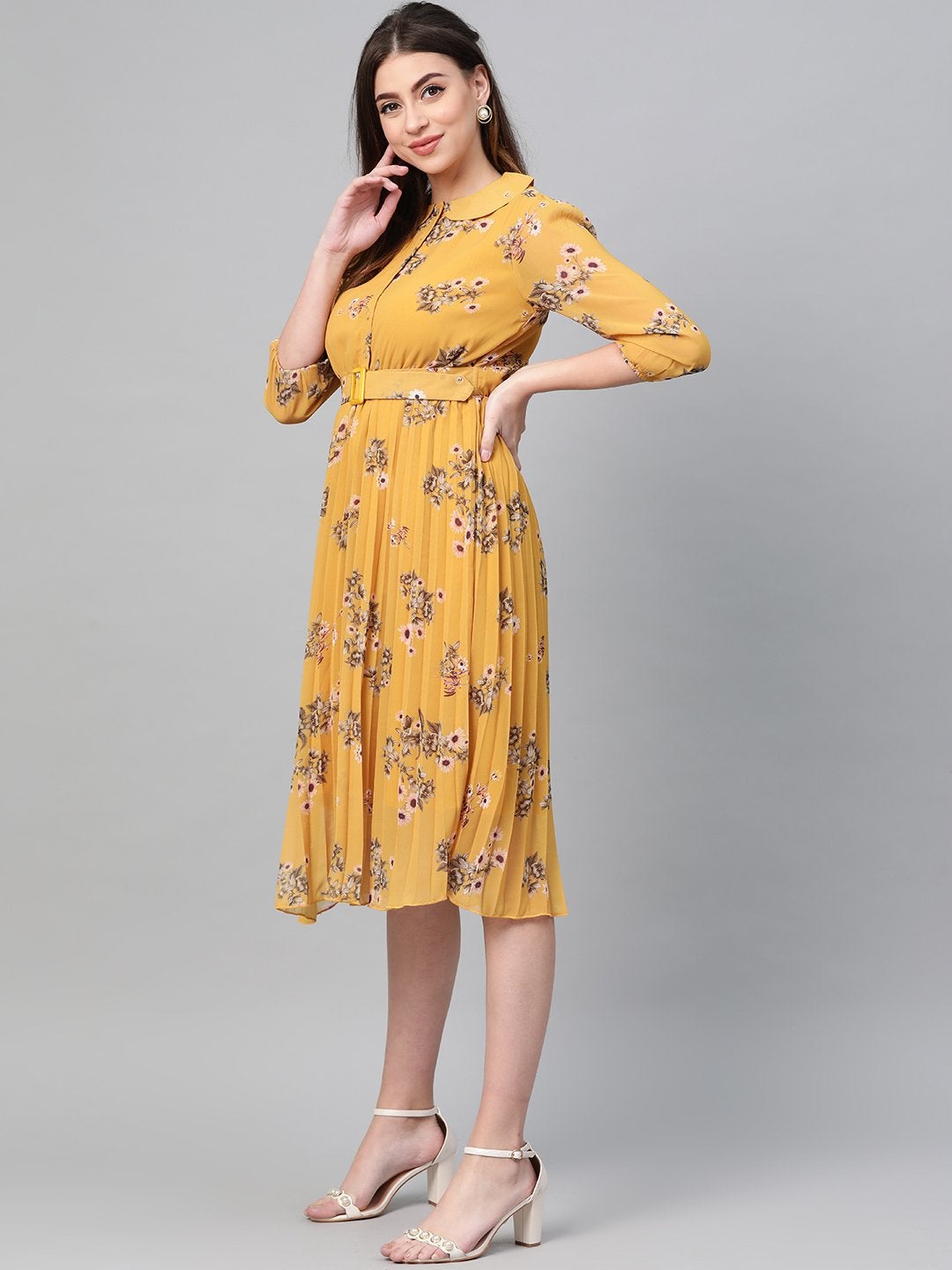 Women's Mustard Floral Peterpan Collar Pleated Dress