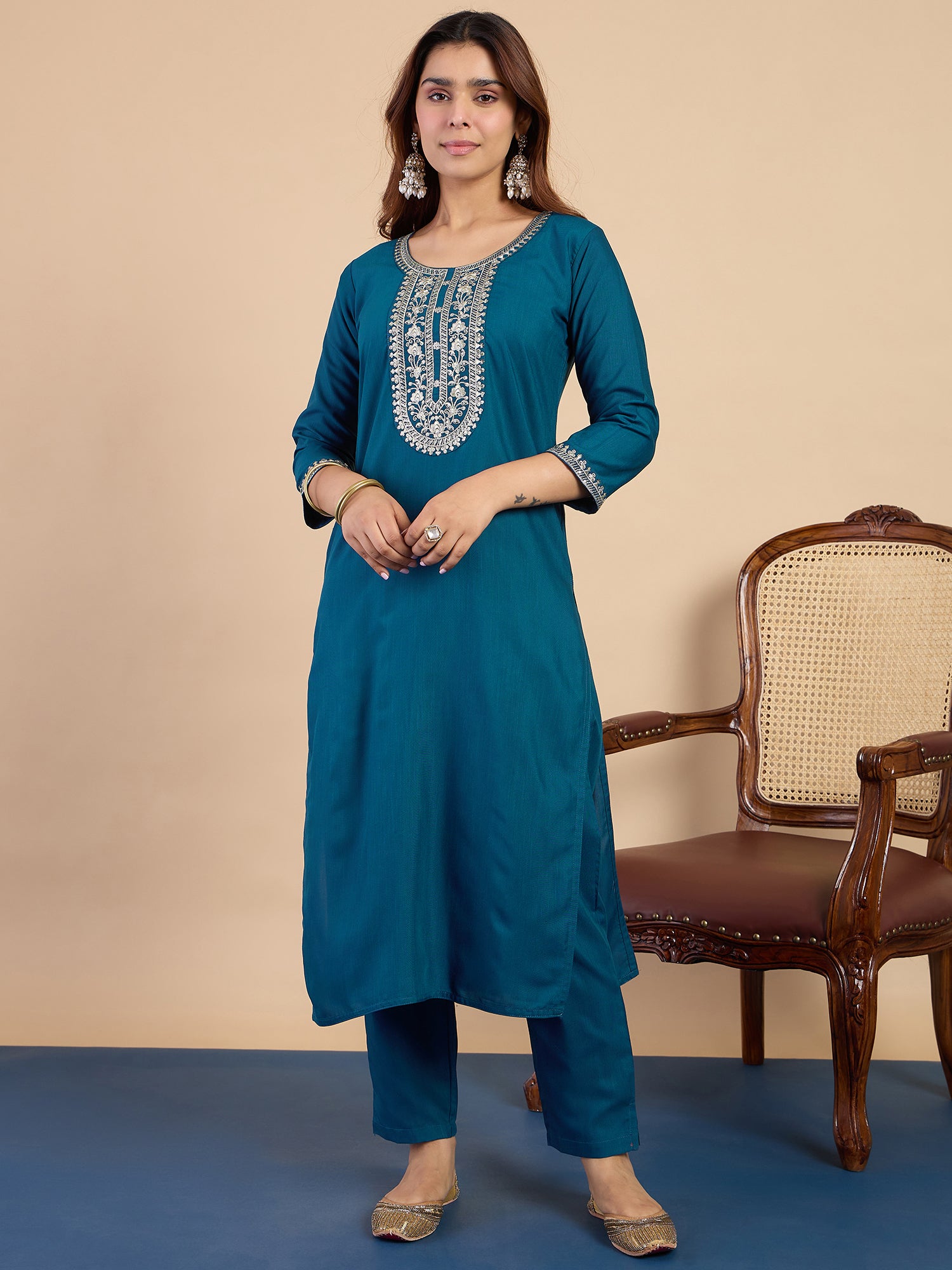 Color_TEAL