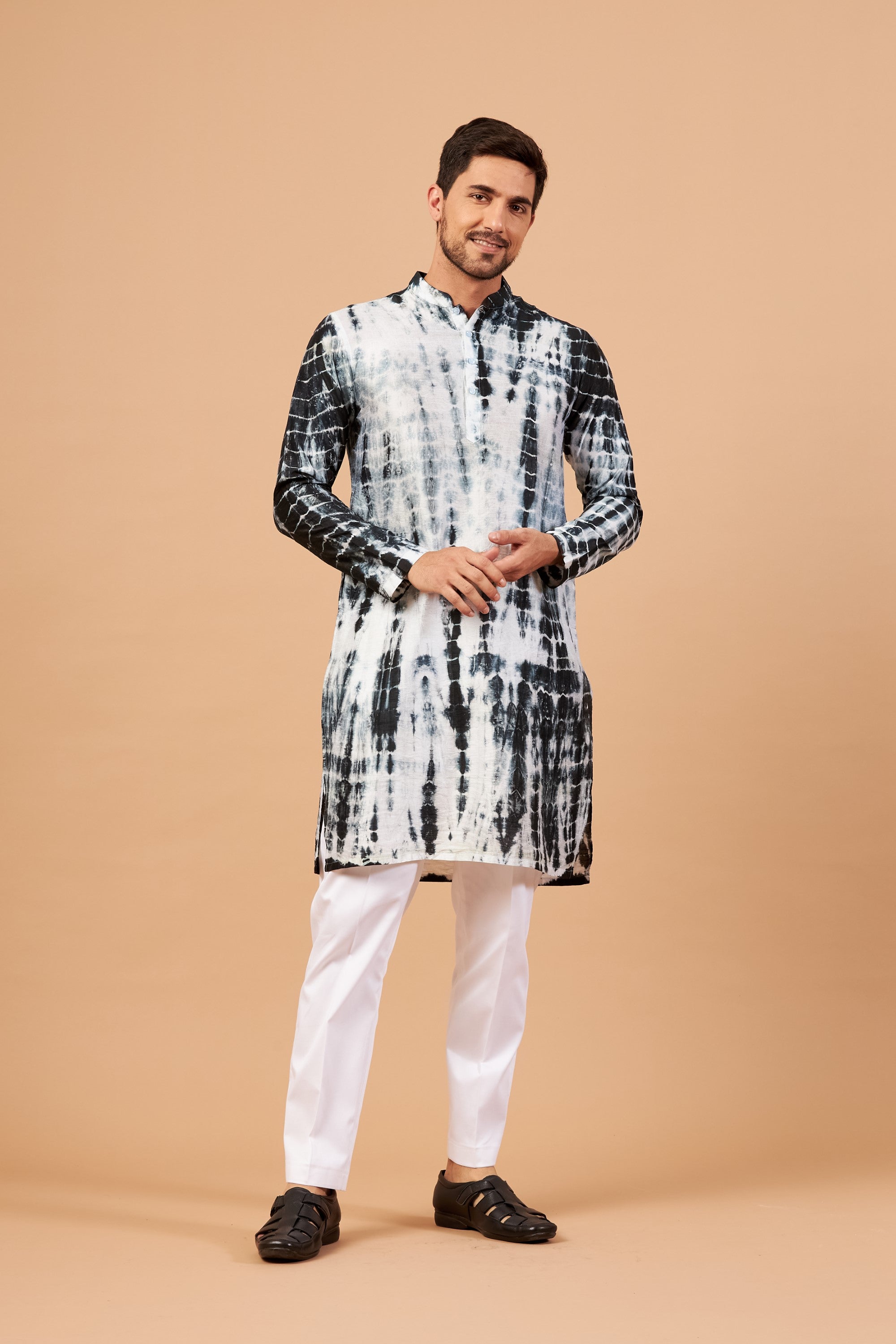 Men's Bottle Green & White Color Tintle Bottle Green Tie & Die Kurta Semi Rawsilk Mix