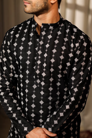 Color_Black