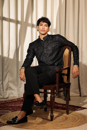 Color_Black