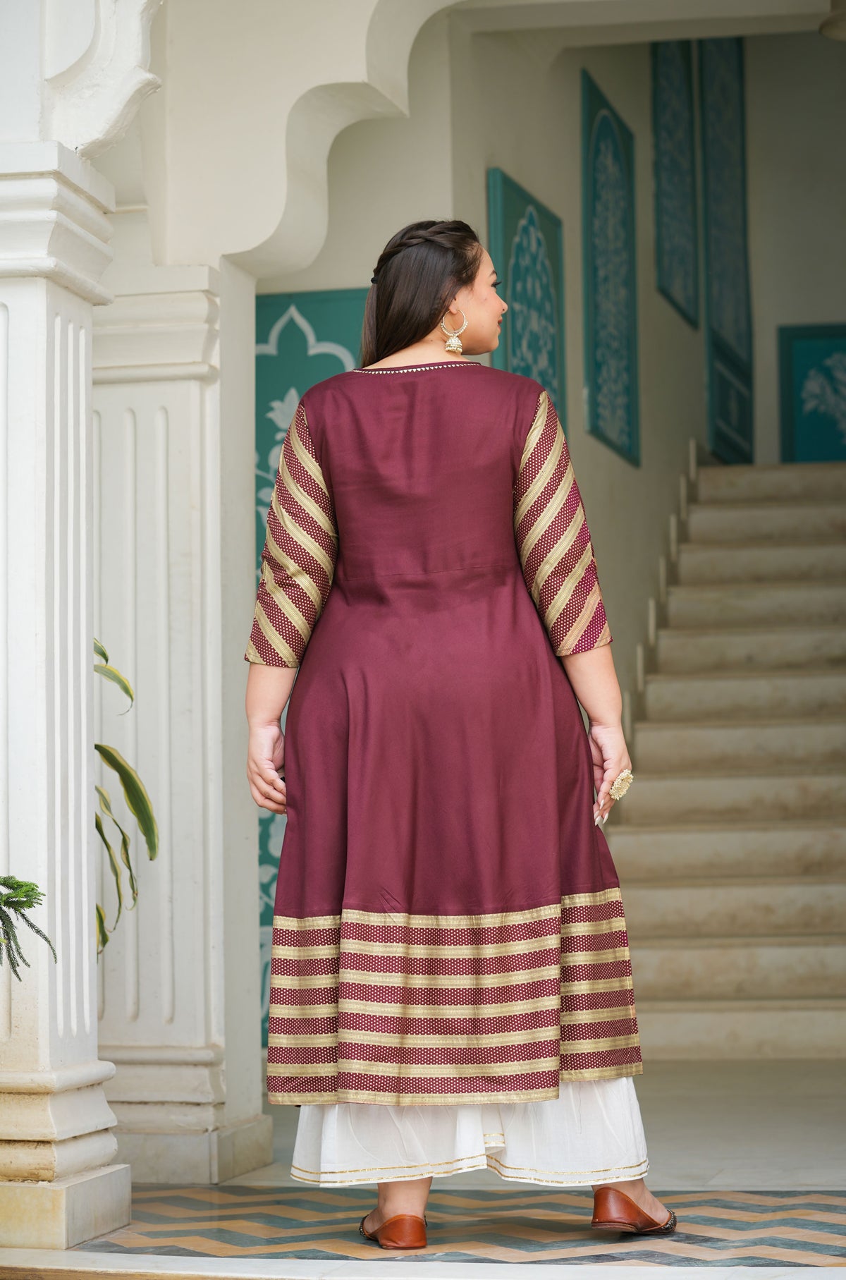 Color_Maroon