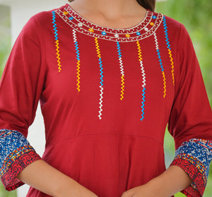 Color_Maroon