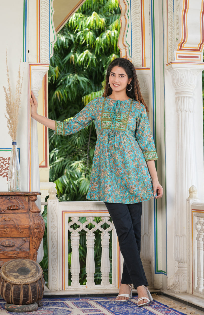 Womens Green Polyester Floral Kurti