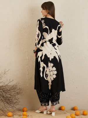 Color_Black