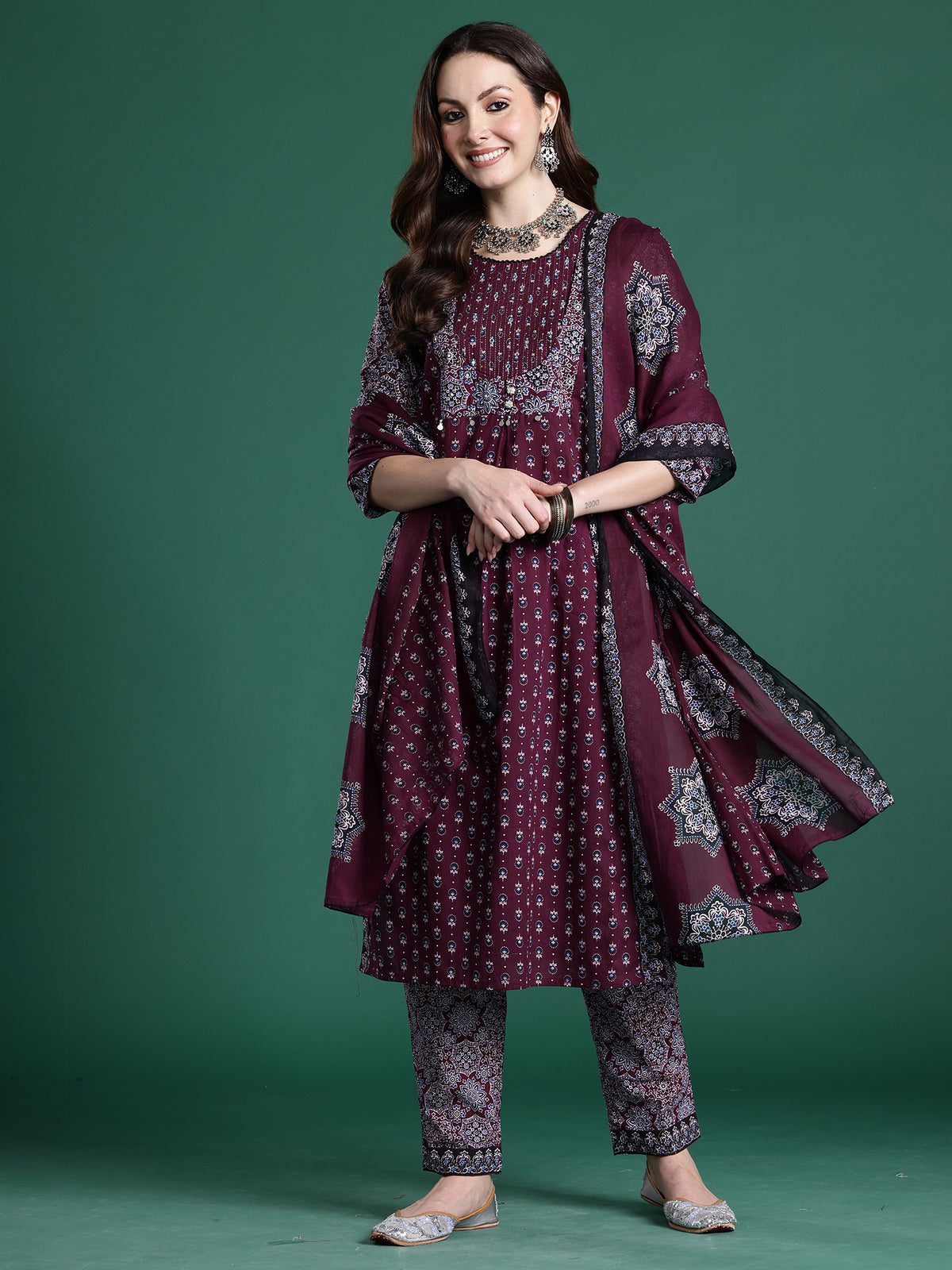 Color_Maroon