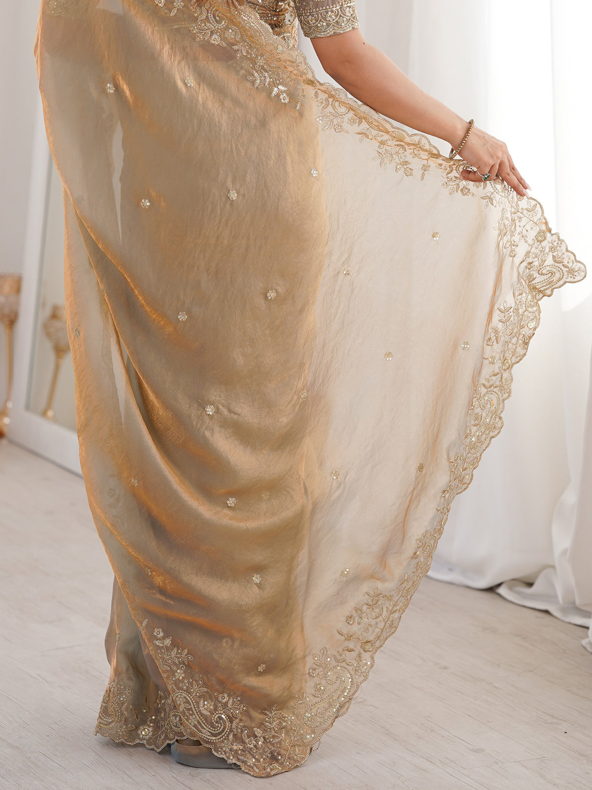 Color_Beige