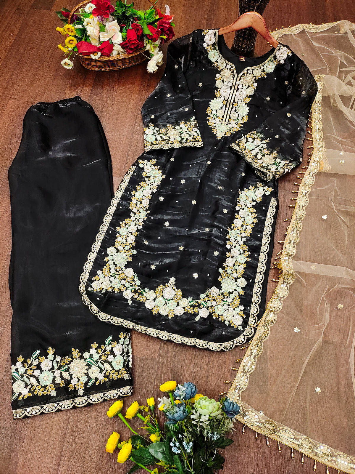 Color_Black