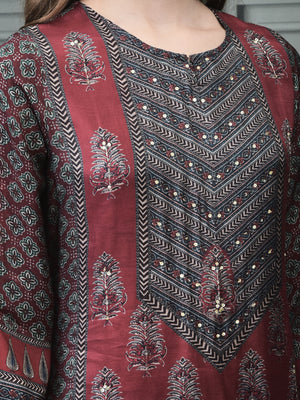 Color_Maroon