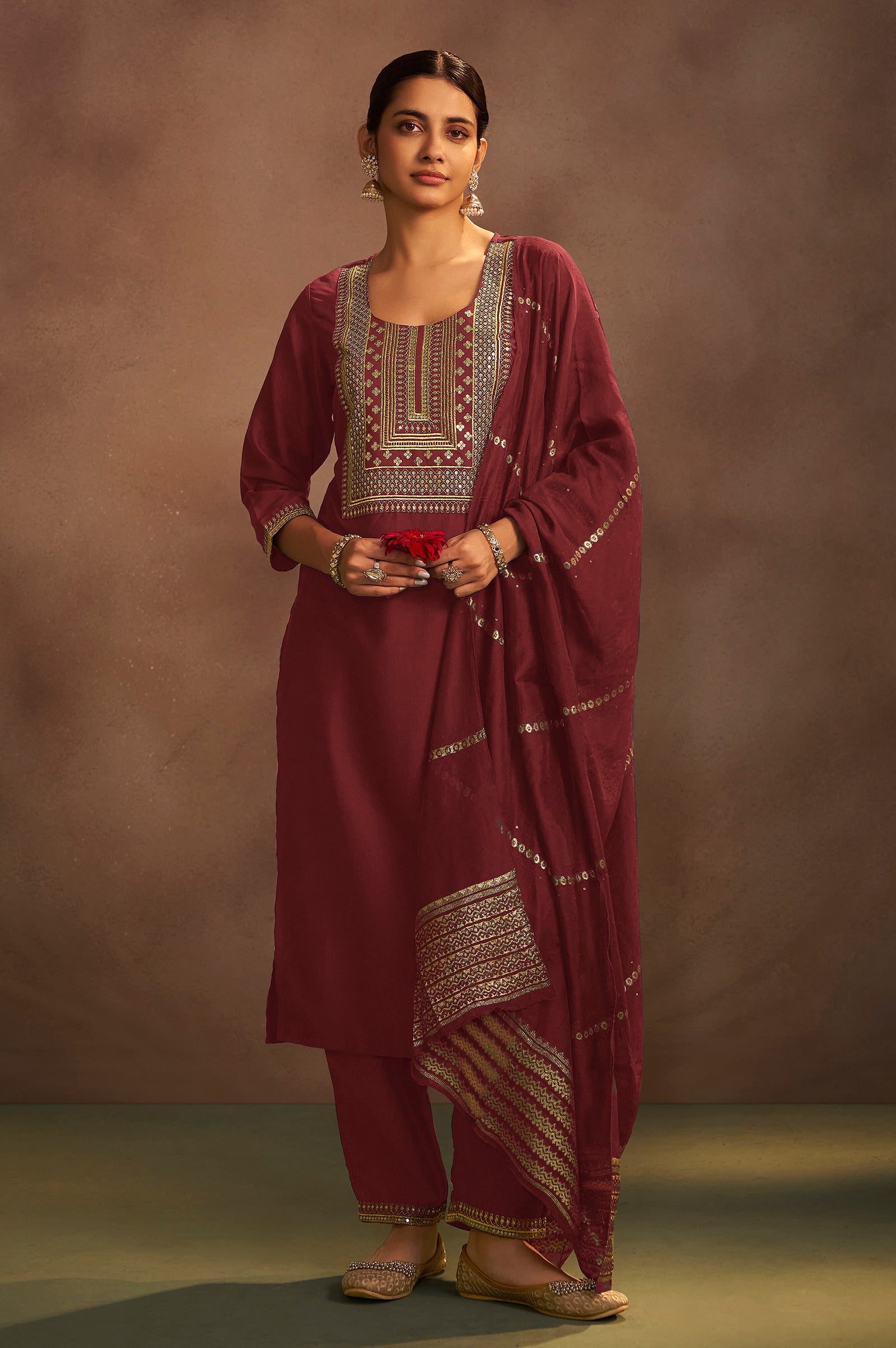 Color_Maroon