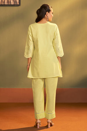 Color_Yellow