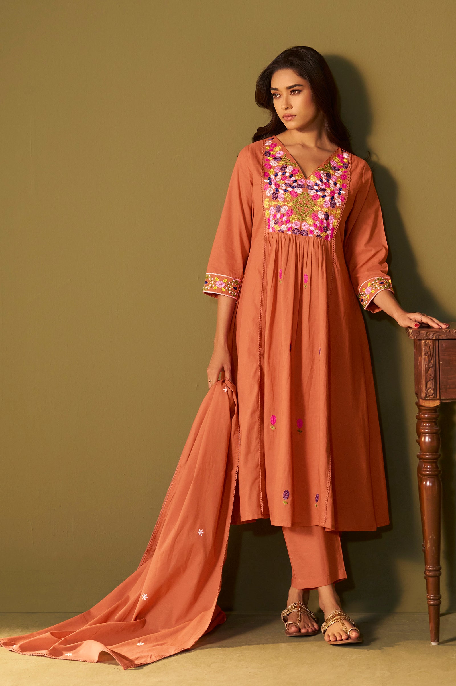 Color_Orange