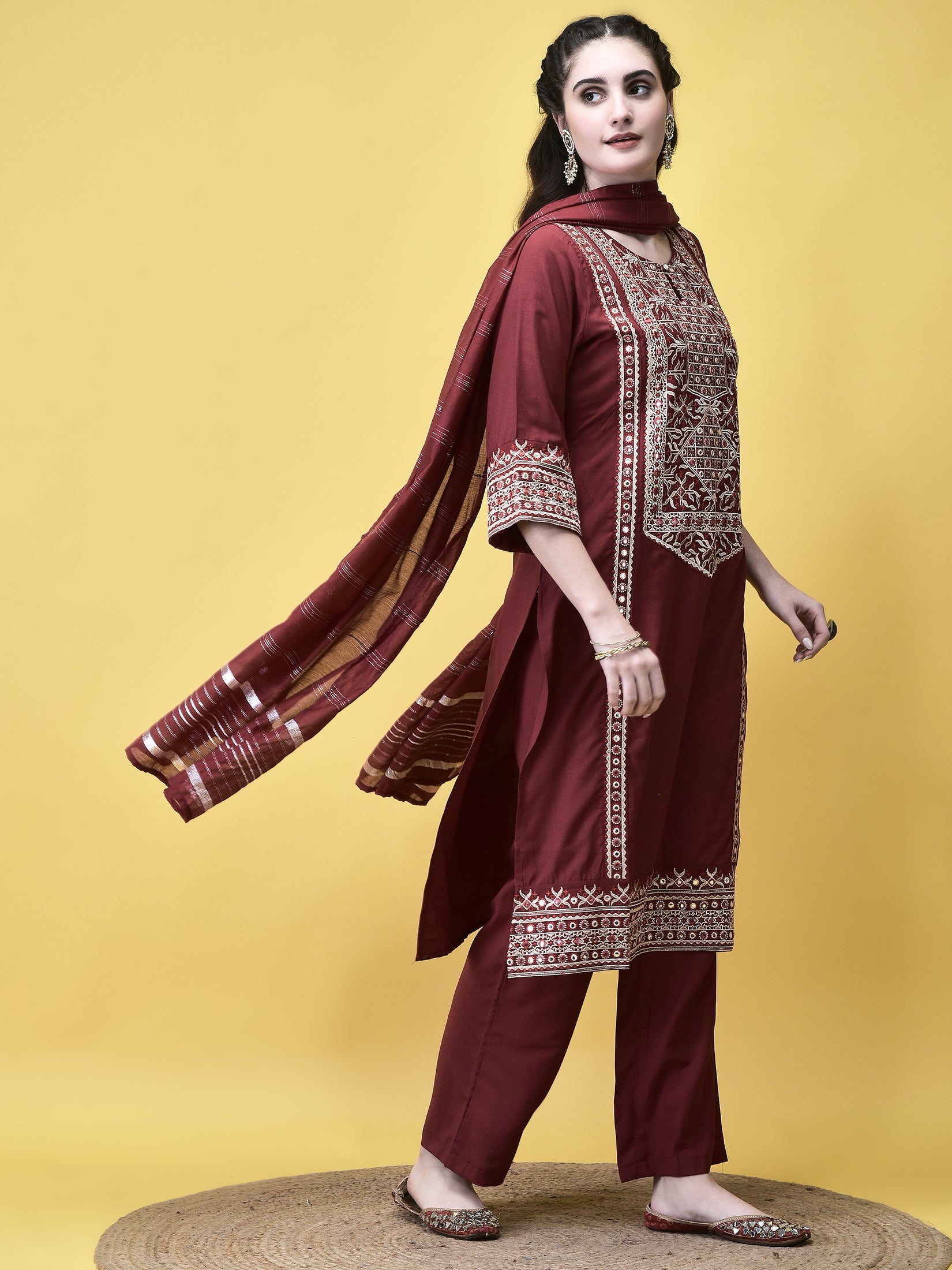 Color_Maroon