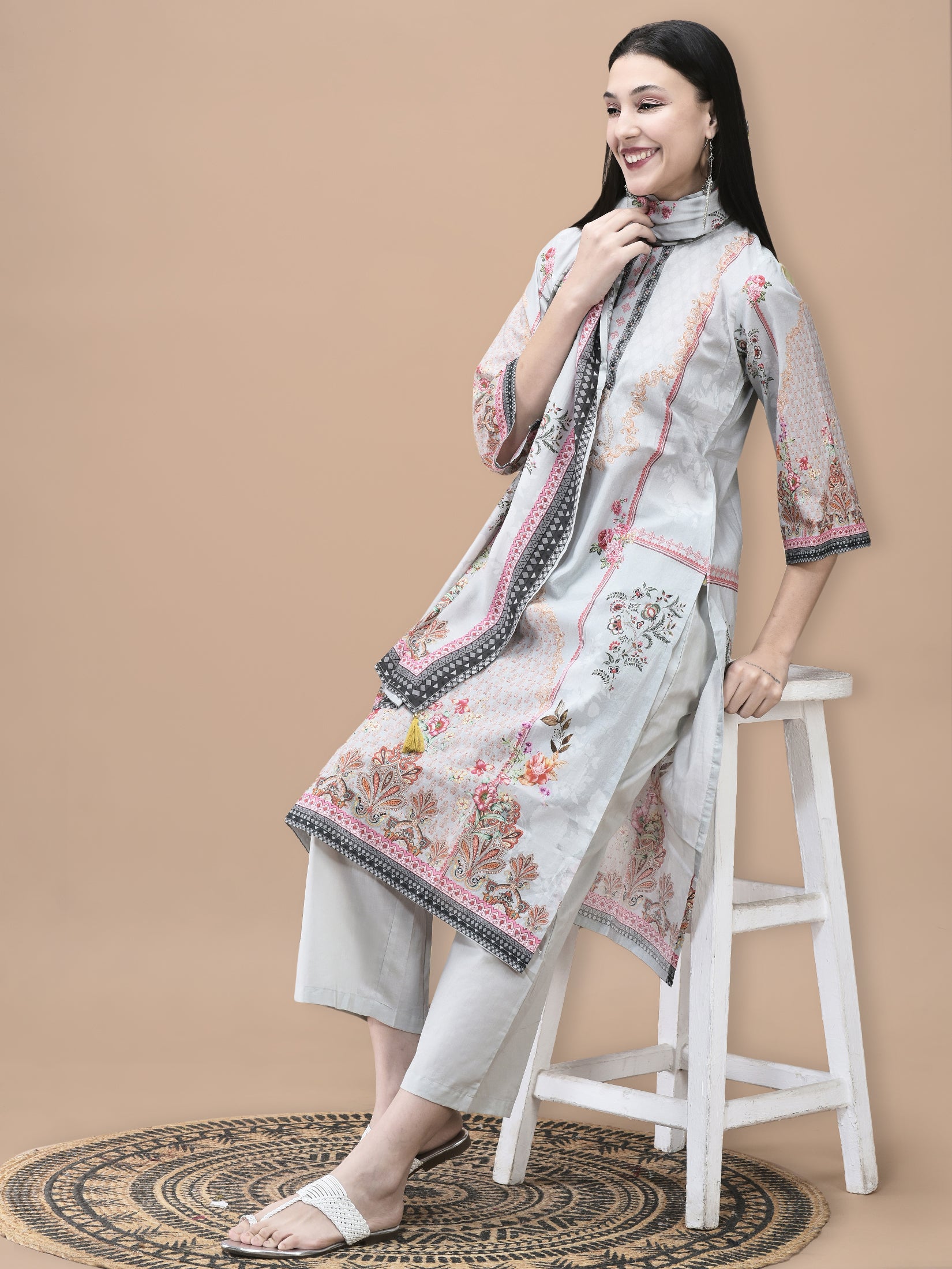 Color_Grey
