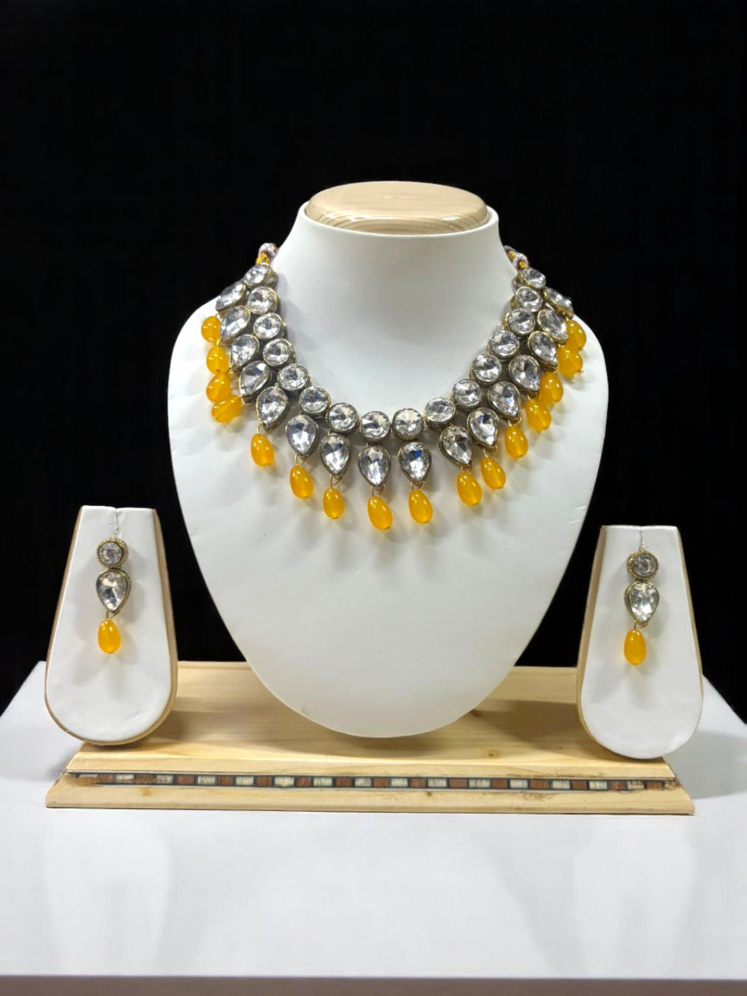 Color_Yellow