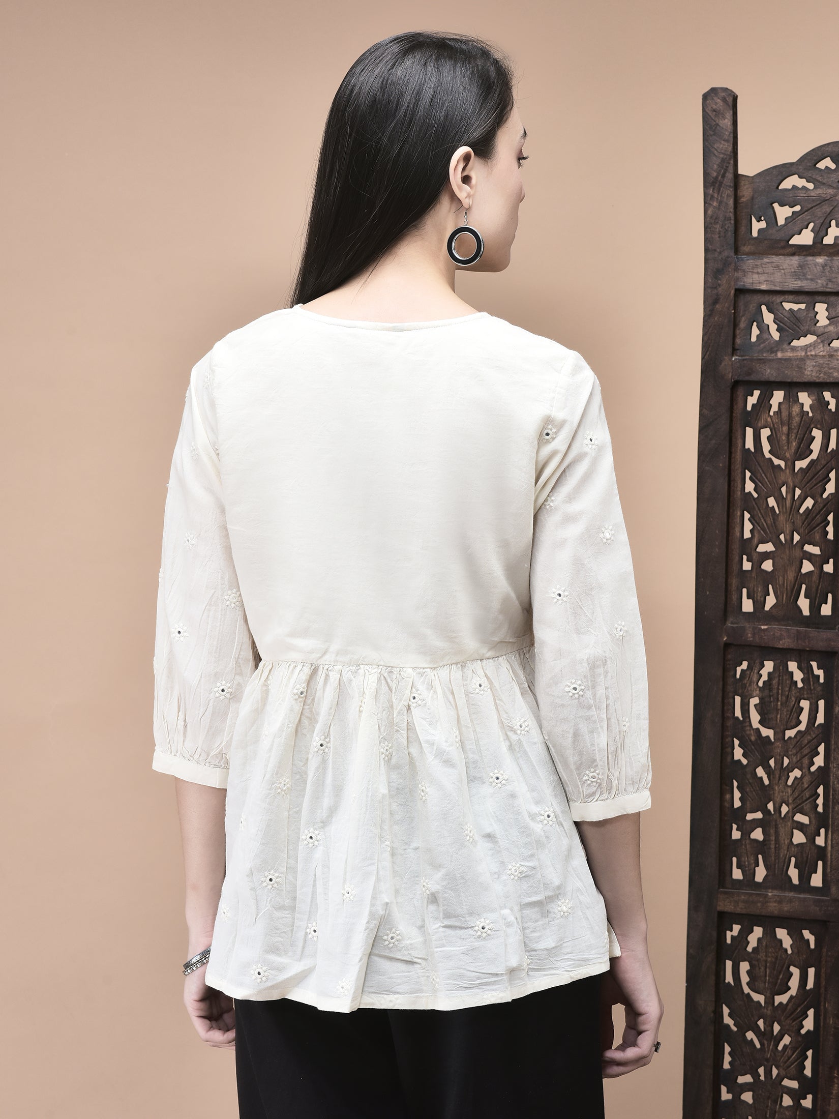 Color_Off White