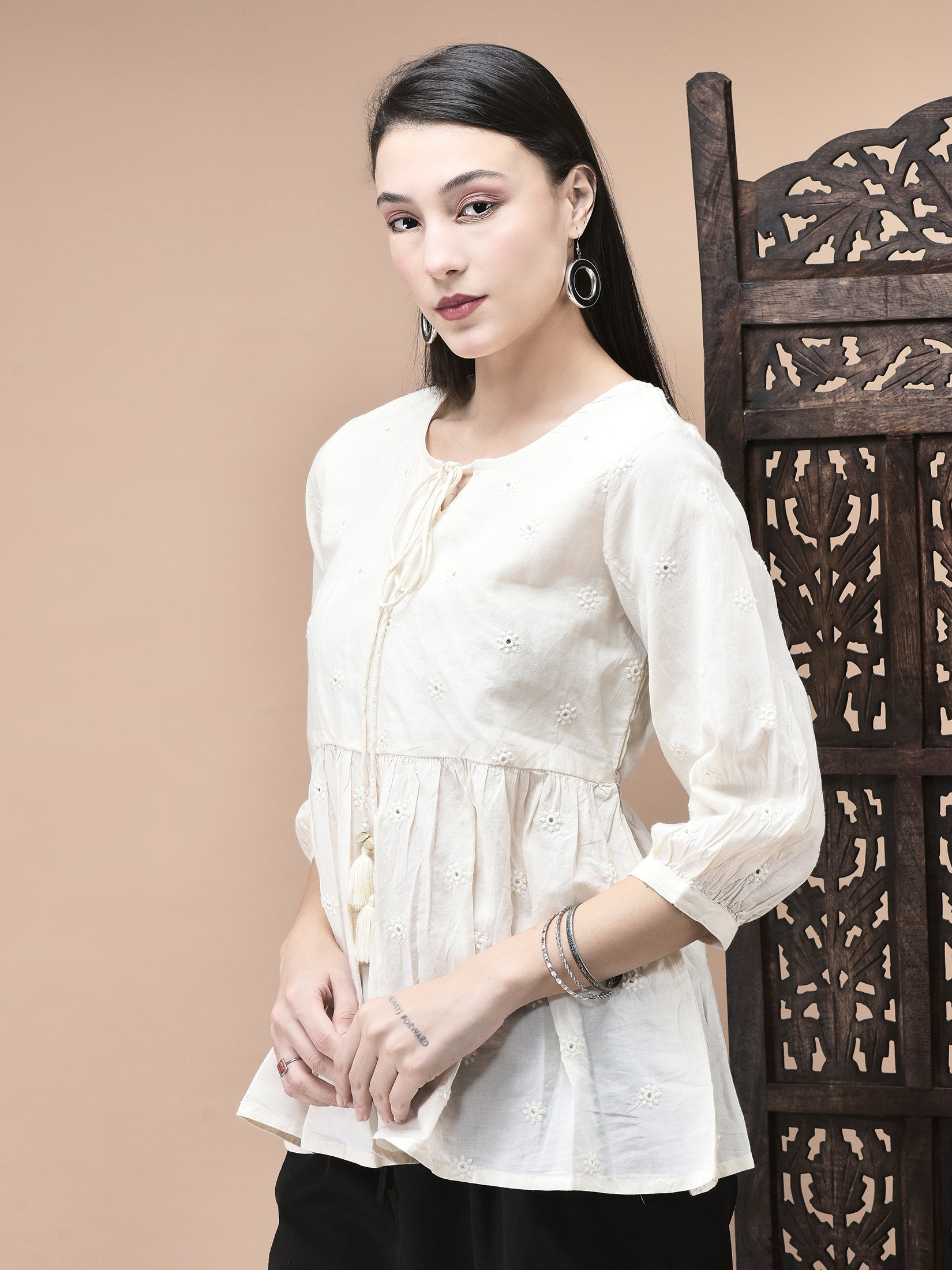 Color_Off White