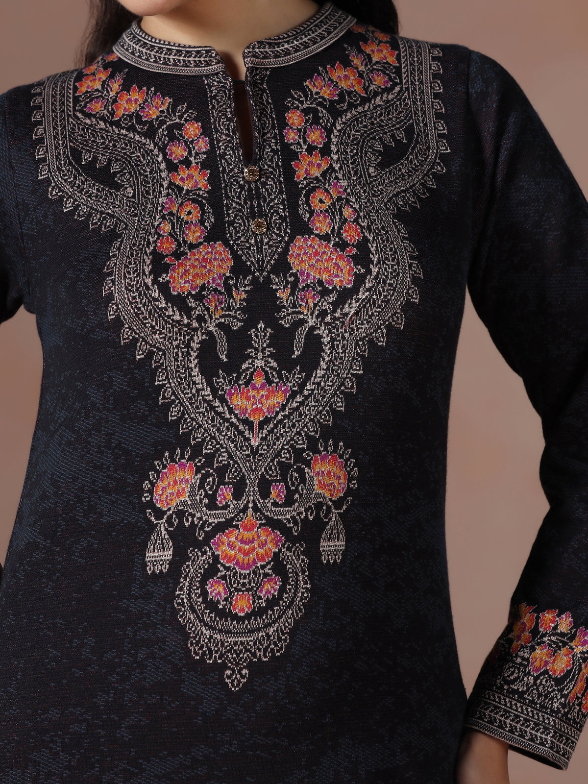Color_Black