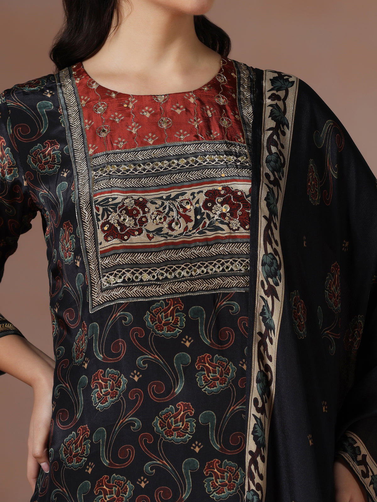 Color_Black