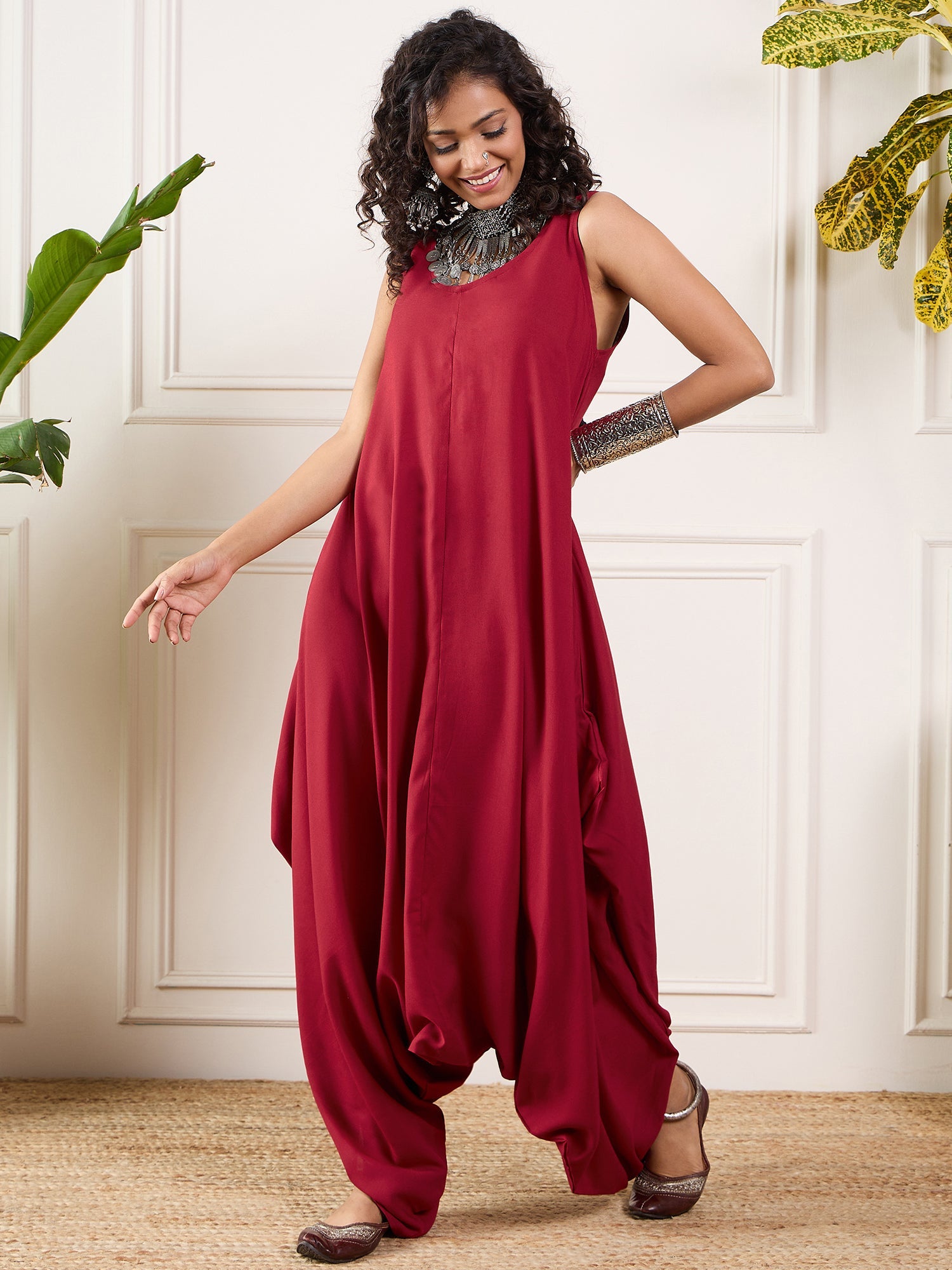 Women's Maroon Round Sleeveless Jumpsuit